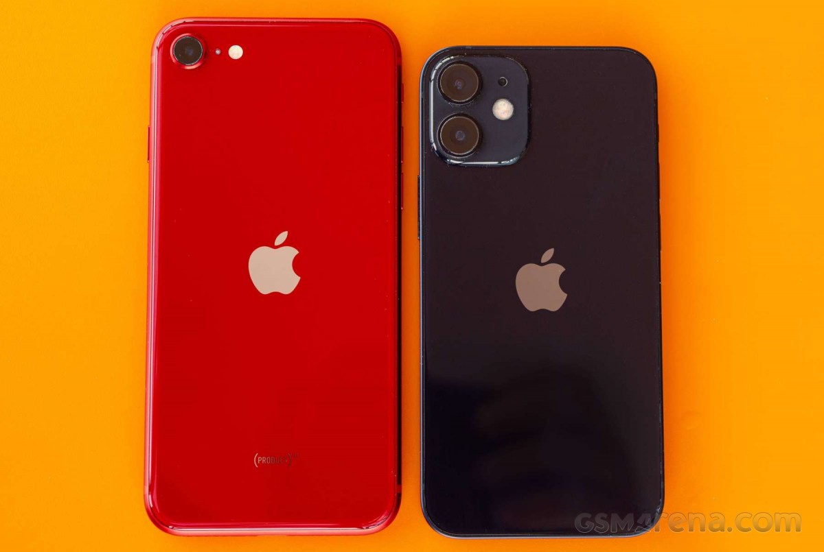 Apple iPhone SE (2022)