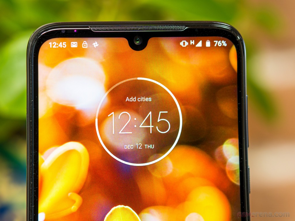 Motorola Moto G8 Plus 3