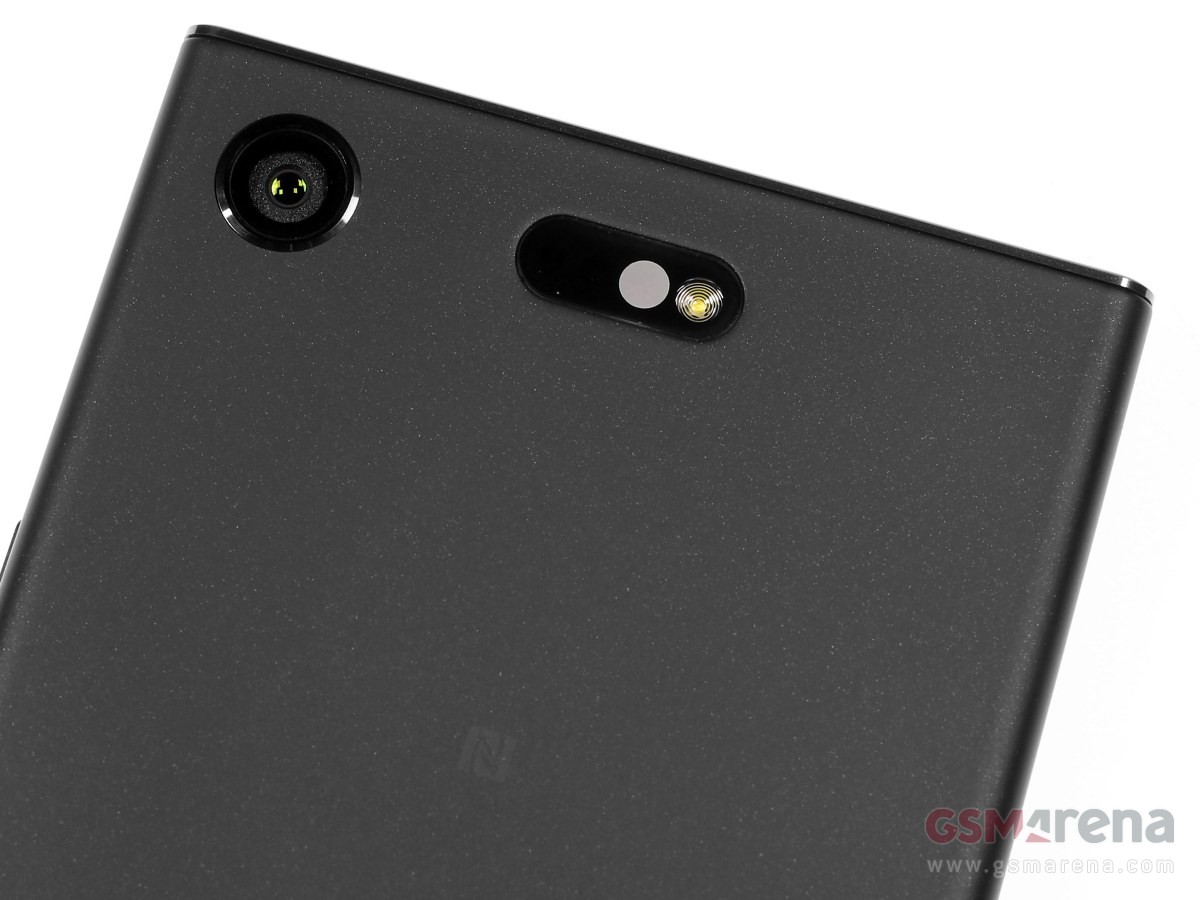 Sony Xperia XZ1 Compact 3