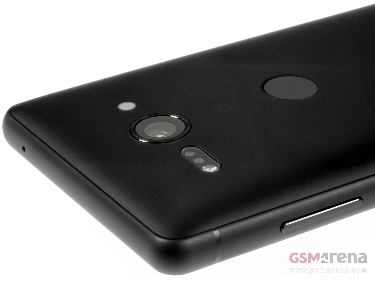 Sony Xperia XZ2 Compact 3