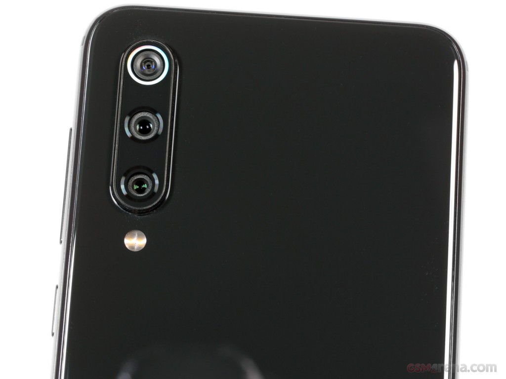 Xiaomi Mi 9 SE 3