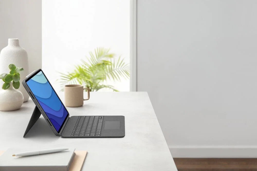 Logitech Combo Touch Keyboard for iPad 12.9" - NORDIC