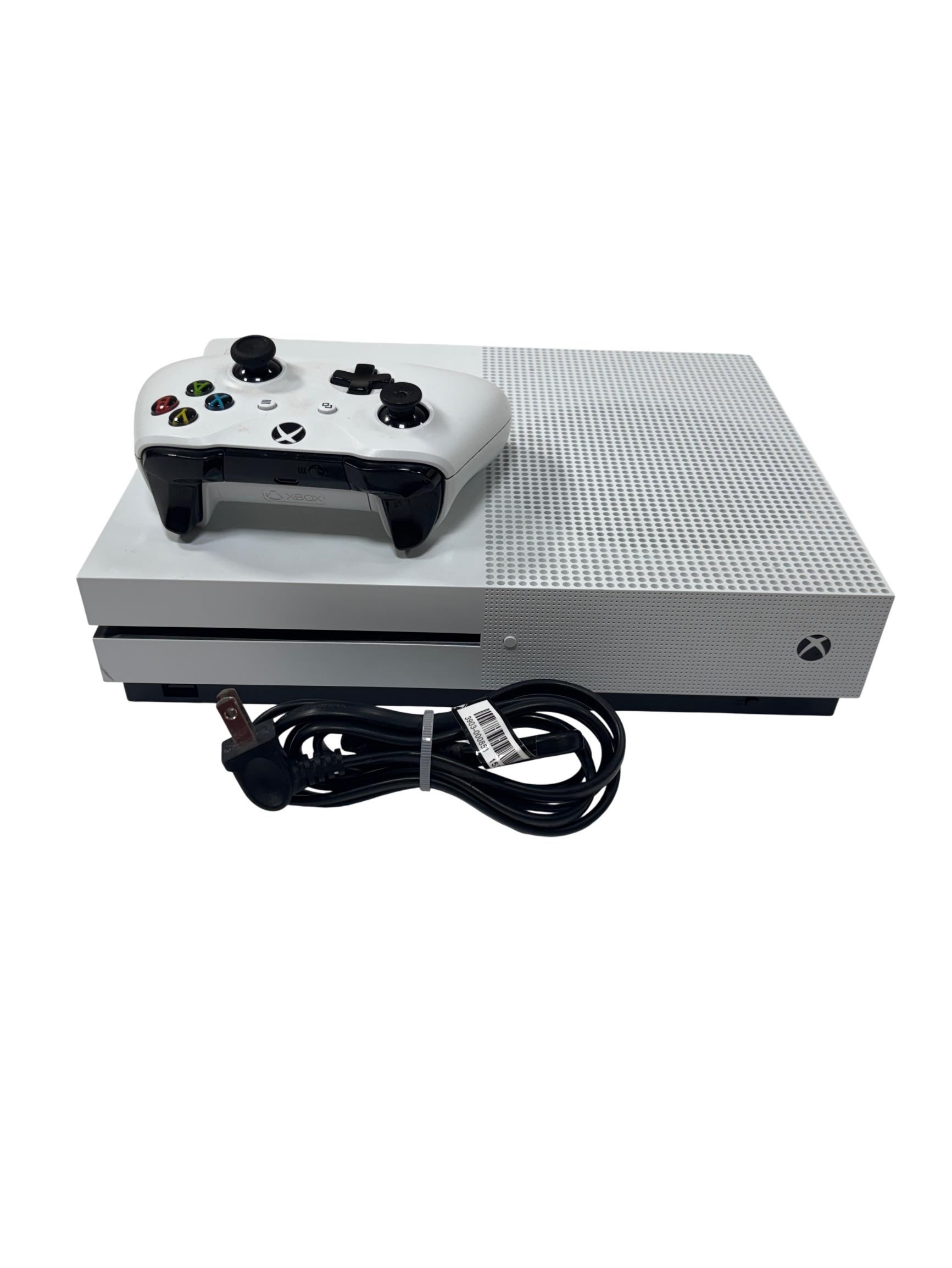Microsoft Xbox One S 1681 2