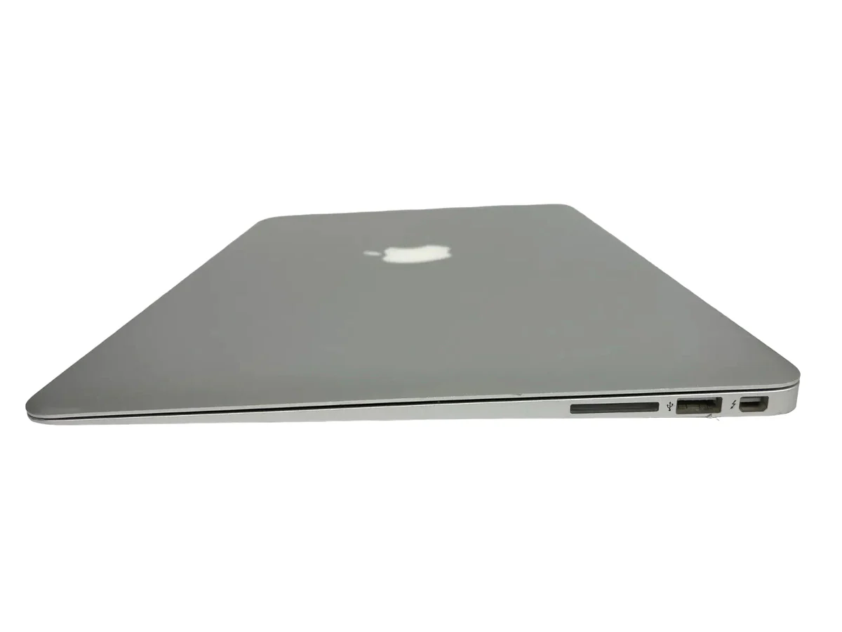 Apple MacBook Air (13" Early 2015) 4