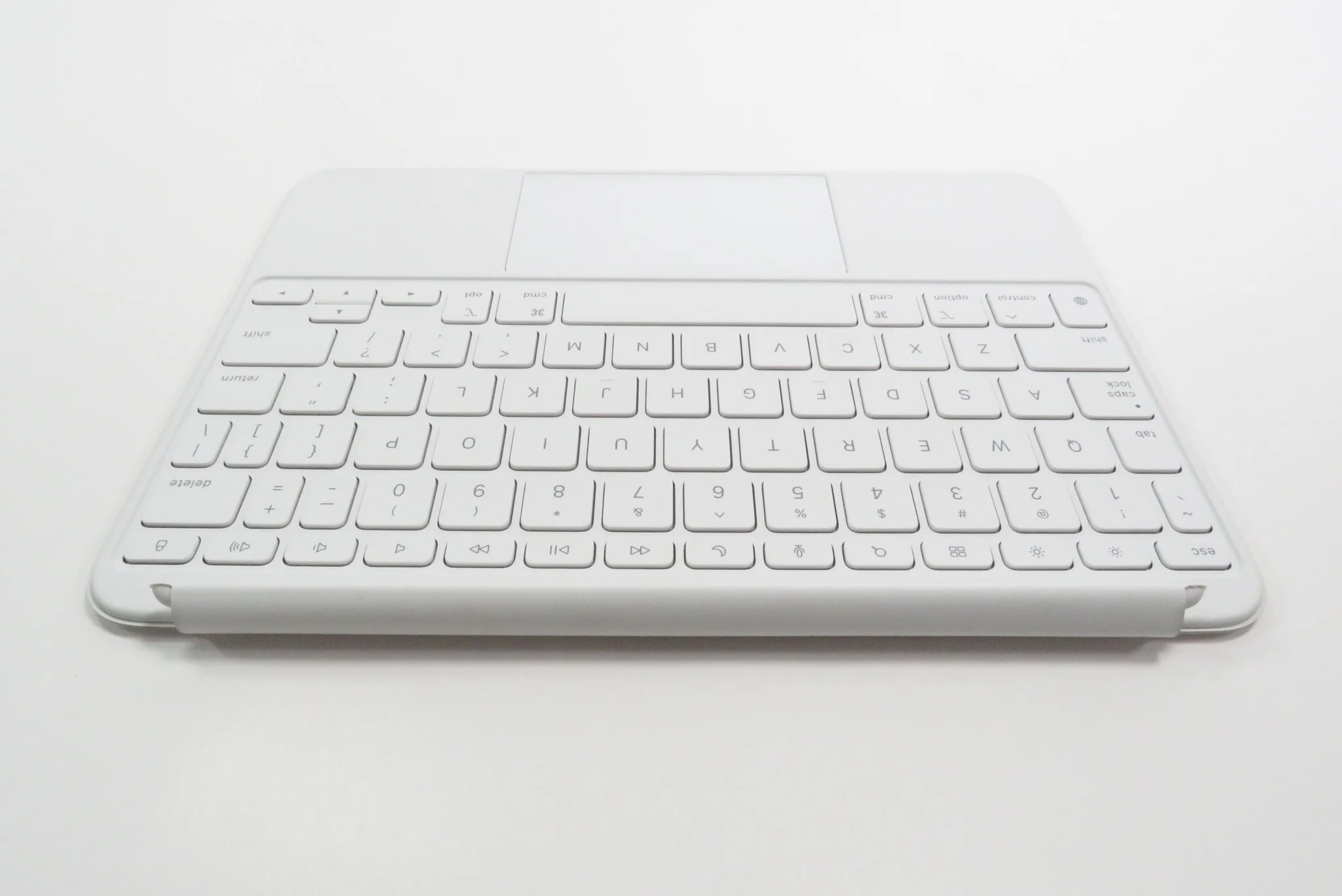 Apple iPad 10 Magic Keyboard Folio - A2695 (HUN) 2