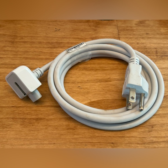 Apple Power Adapter Extension Cable (DNK) 2