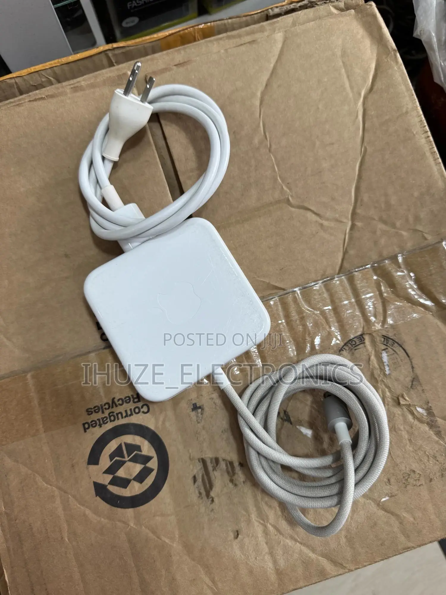 Apple Power Adapter for iMac 143W (A2290) 3